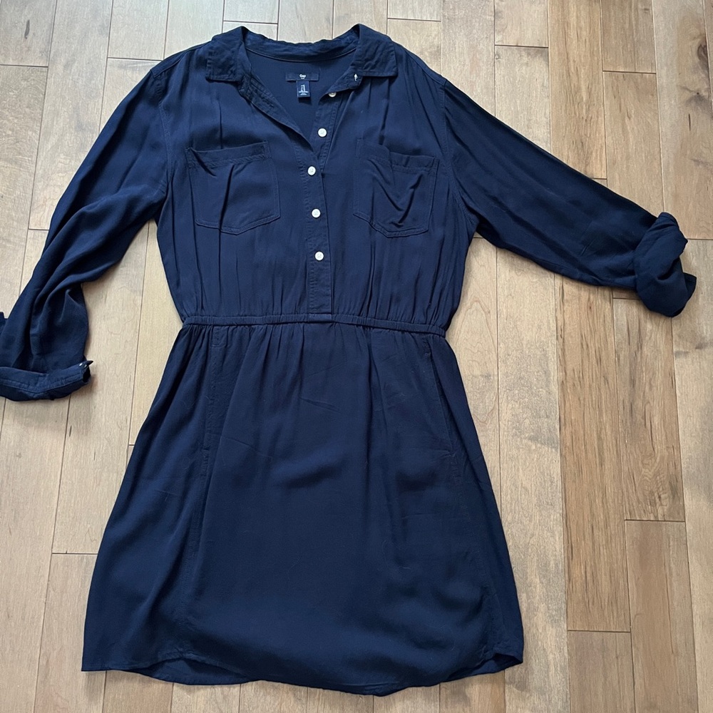 Gap collared dress size M